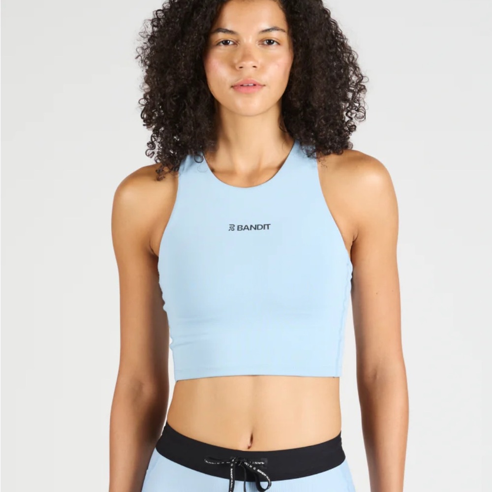 Bandit Running Stamina Race Crop - Glacier Blue